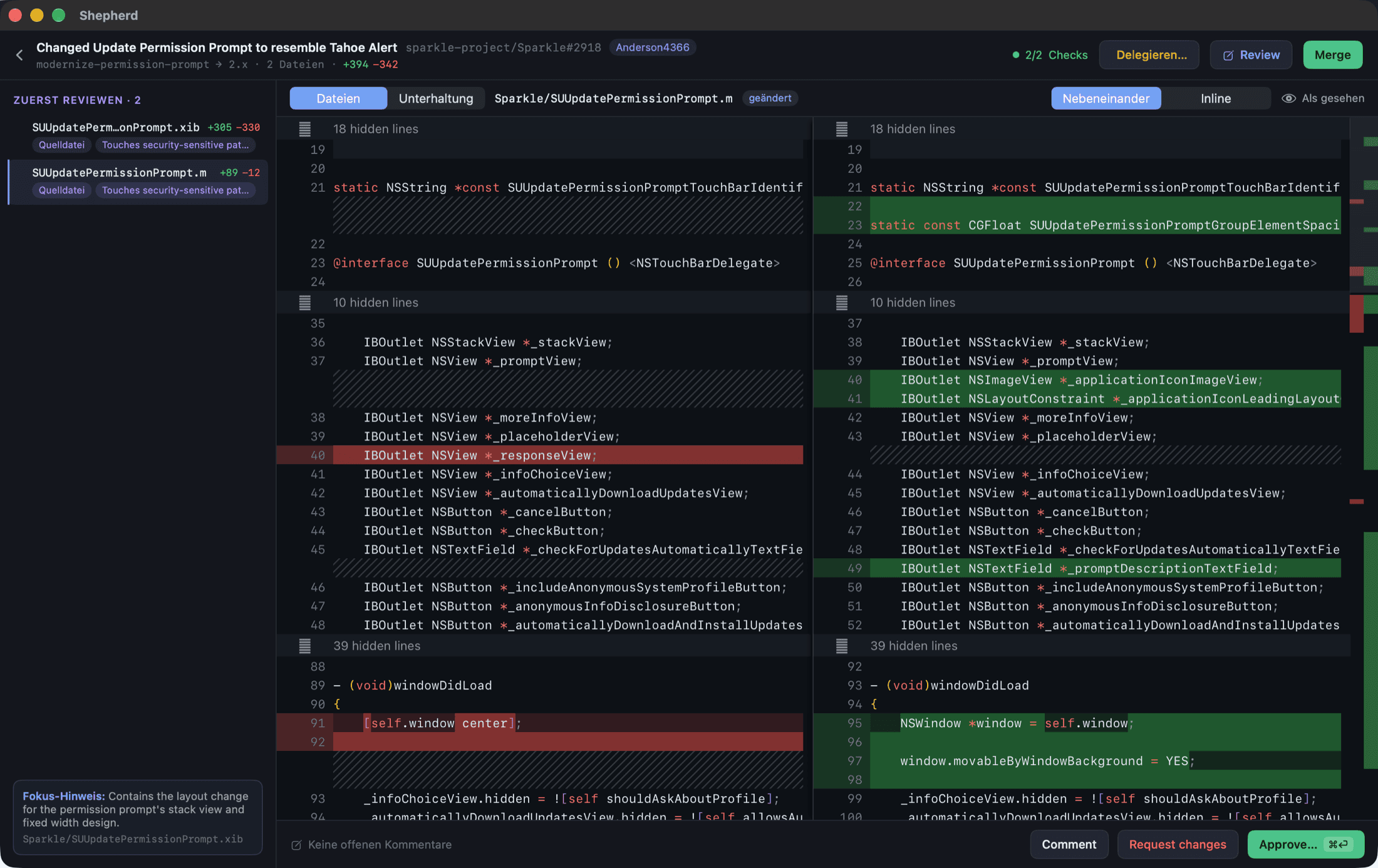Shepherd's review screen, in the German localisation: a file list on the left ordered by risk, a side-by-side diff in the middle, and approve, request changes and merge buttons in the corner